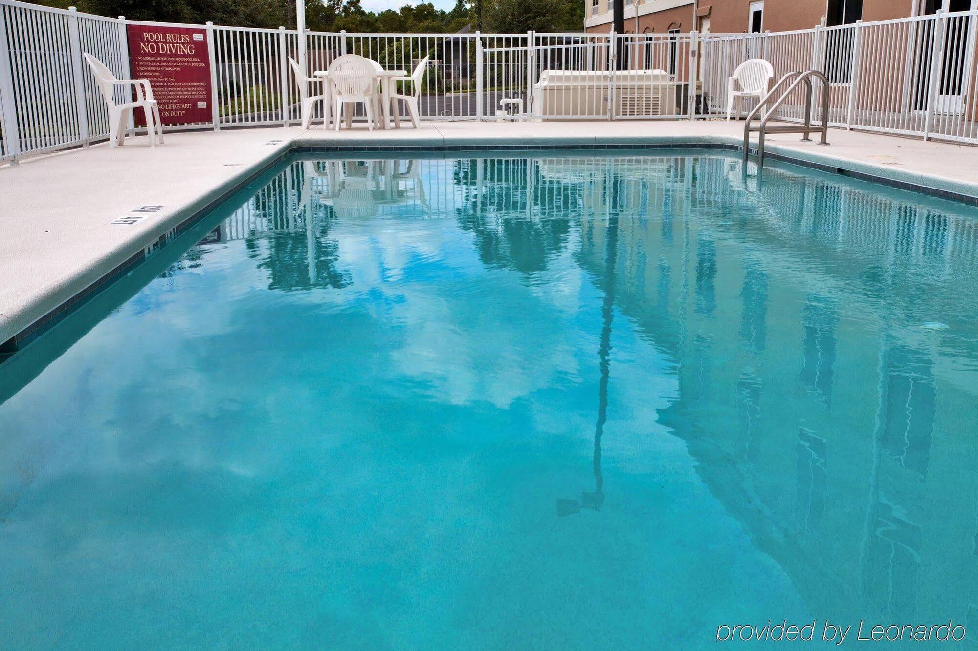 Holiday Inn Express Hotel & Suites Brooksville West, An Ihg Hotel Экстерьер фото